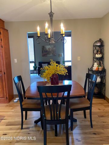 955 Greenbrier Road, Upper Sandusky, OH 43351