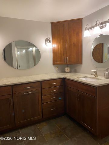 955 Greenbrier Road, Upper Sandusky, OH 43351