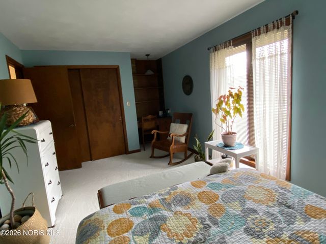 955 Greenbrier Road, Upper Sandusky, OH 43351