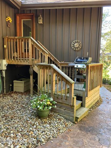 955 Greenbrier Road, Upper Sandusky, OH 43351