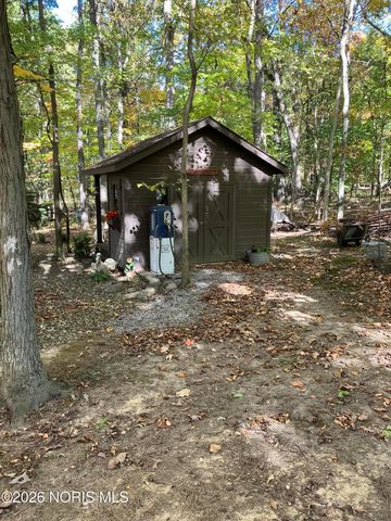 955 Greenbrier Road, Upper Sandusky, OH 43351