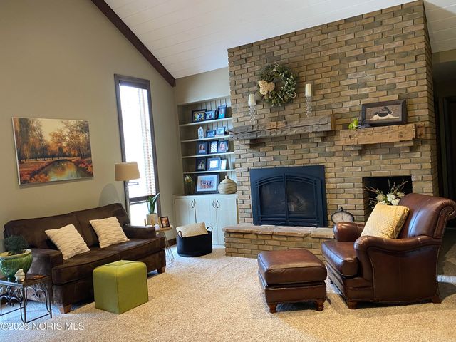 955 Greenbrier Road, Upper Sandusky, OH 43351