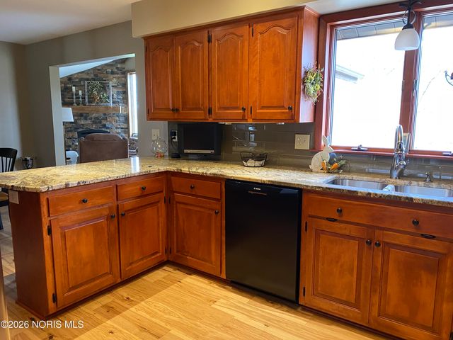 955 Greenbrier Road, Upper Sandusky, OH 43351