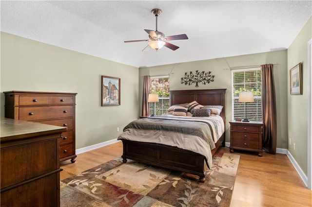 7050 Huntington Court N, Mobile, AL 36619