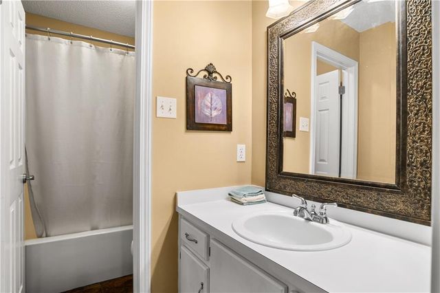 7050 Huntington Court N, Mobile, AL 36619
