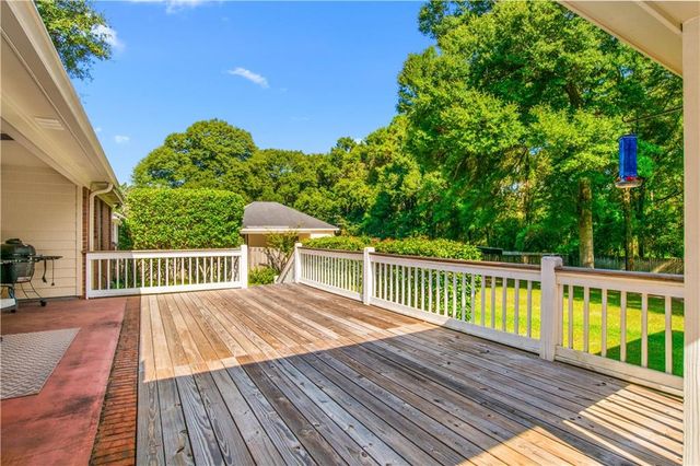 7050 Huntington Court N, Mobile, AL 36619