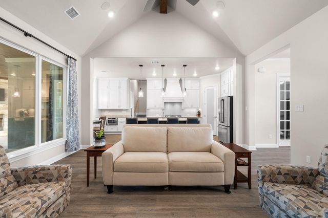1134 Woodpark LN, Georgetown, TX 78633