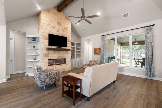1134 Woodpark LN, Georgetown, TX 78633