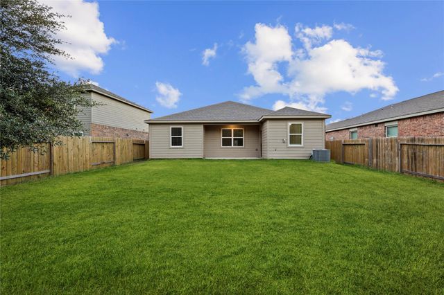 8957 Oval Glass Street, Conroe, TX 77304