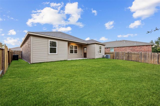 8957 Oval Glass Street, Conroe, TX 77304