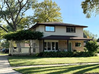 20425 Powers Avenue, Dearborn Heights City, MI 48125