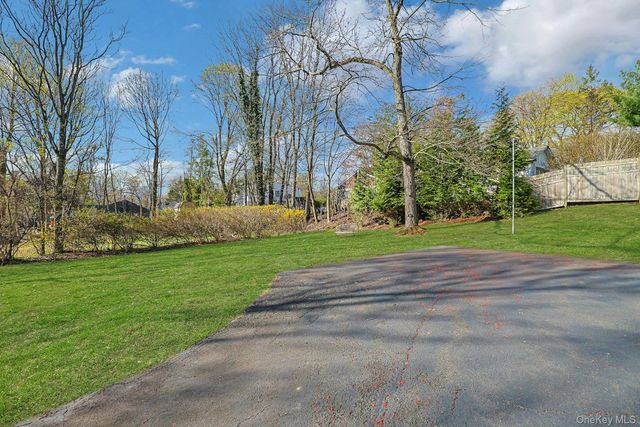 13 Maple Avenue, West Nyack, NY 10994