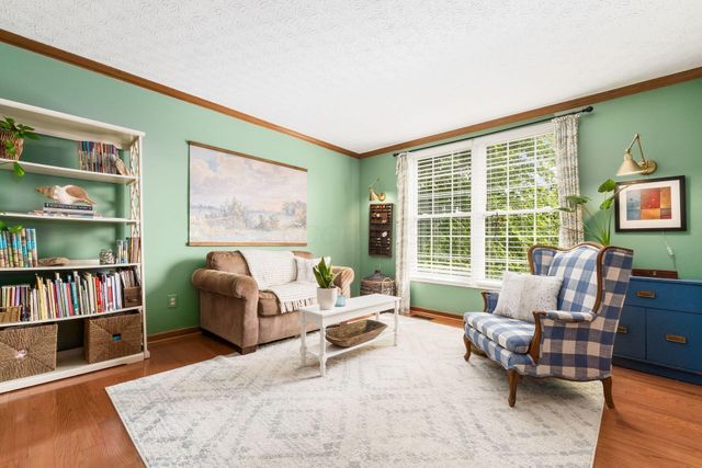 7149 Snowberry Lane, Canal Winchester, OH 43110