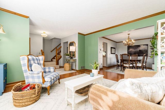 7149 Snowberry Lane, Canal Winchester, OH 43110