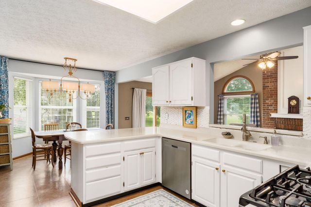 7149 Snowberry Lane, Canal Winchester, OH 43110