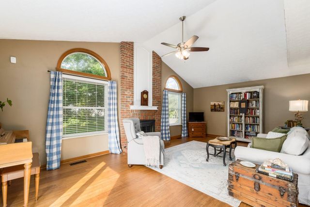 7149 Snowberry Lane, Canal Winchester, OH 43110