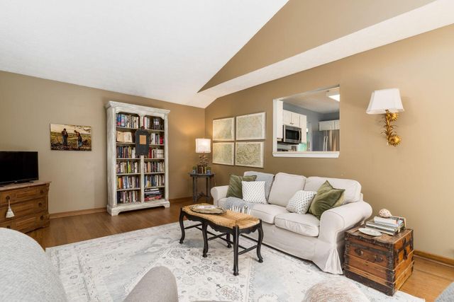 7149 Snowberry Lane, Canal Winchester, OH 43110
