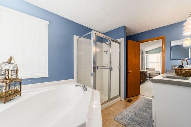 7149 Snowberry Lane, Canal Winchester, OH 43110