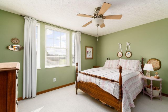 7149 Snowberry Lane, Canal Winchester, OH 43110