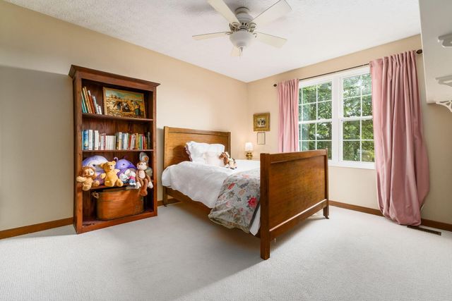 7149 Snowberry Lane, Canal Winchester, OH 43110