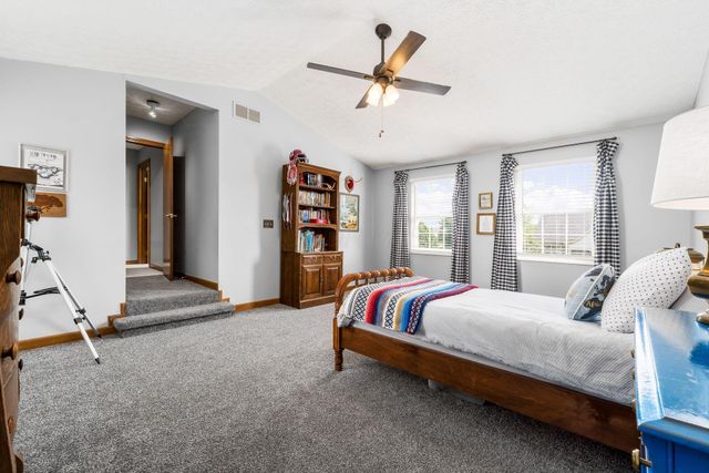 7149 Snowberry Lane, Canal Winchester, OH 43110