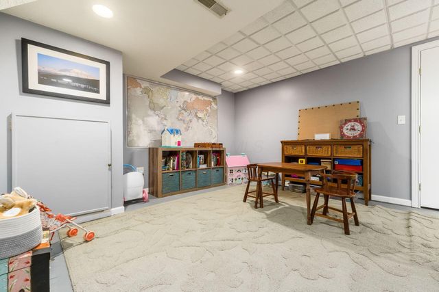 7149 Snowberry Lane, Canal Winchester, OH 43110