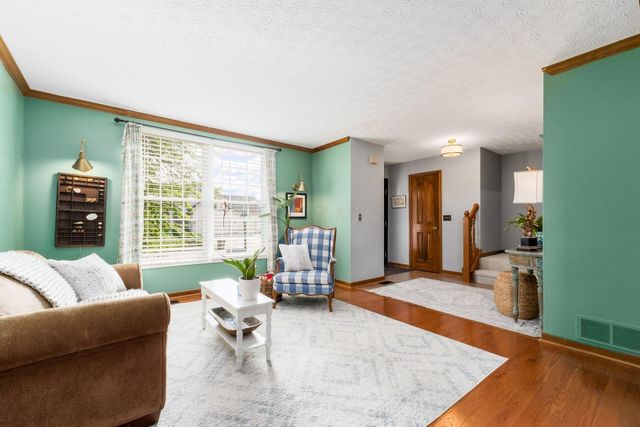7149 Snowberry Lane, Canal Winchester, OH 43110