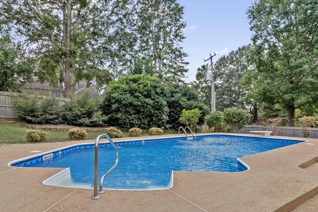 8821 BAZEMORE RD, Memphis, TN 38018