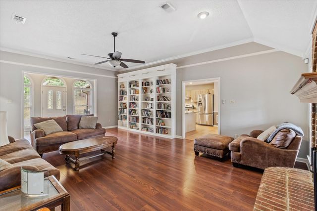 8821 BAZEMORE RD, Memphis, TN 38018