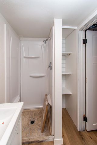 910 University Drive S, Fargo, ND 58103