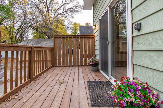 910 University Drive S, Fargo, ND 58103