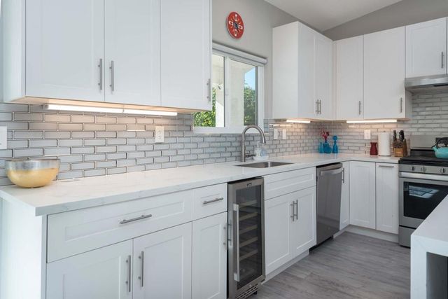 68605 Tachevah Drive, Cathedral City, CA 92234