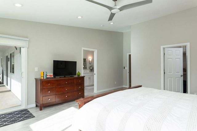 68605 Tachevah Drive, Cathedral City, CA 92234