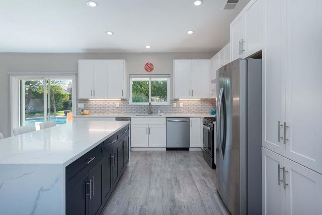 68605 Tachevah Drive, Cathedral City, CA 92234