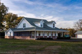 1385 Old Airport Road, Paris, AR 72855