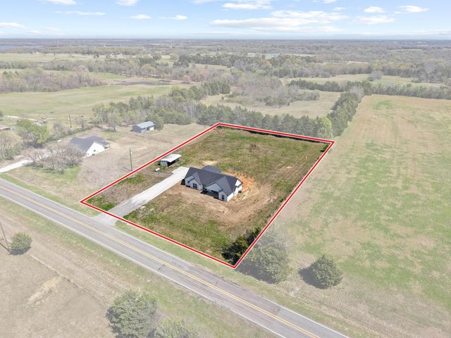 14457 E FM 1396, Windom, TX 75492