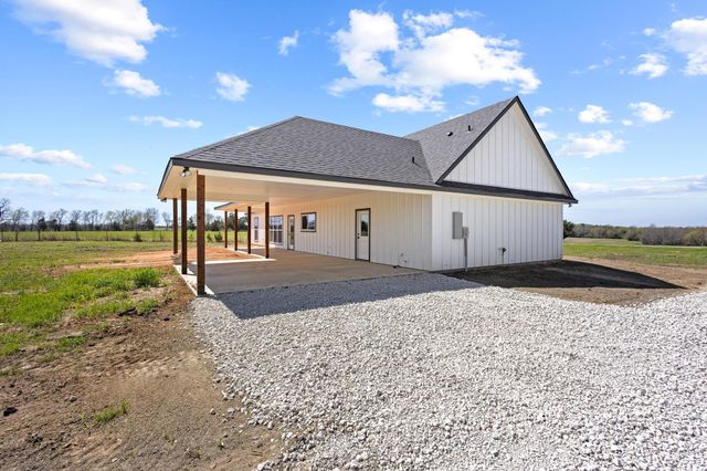 14457 E FM 1396, Windom, TX 75492