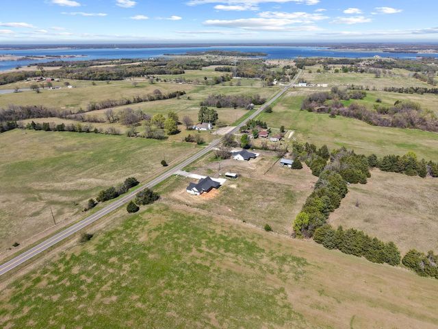14457 E FM 1396, Windom, TX 75492