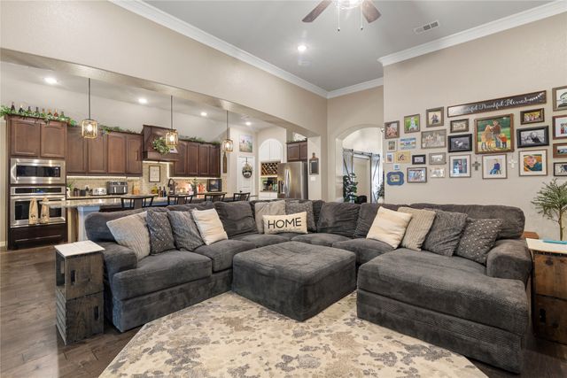 7934 Grassland Drive, Godley, TX 76044