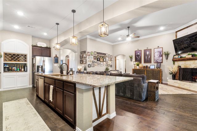 7934 Grassland Drive, Godley, TX 76044