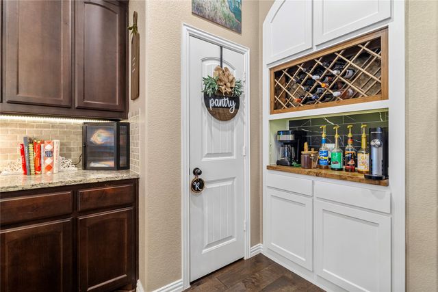 7934 Grassland Drive, Godley, TX 76044