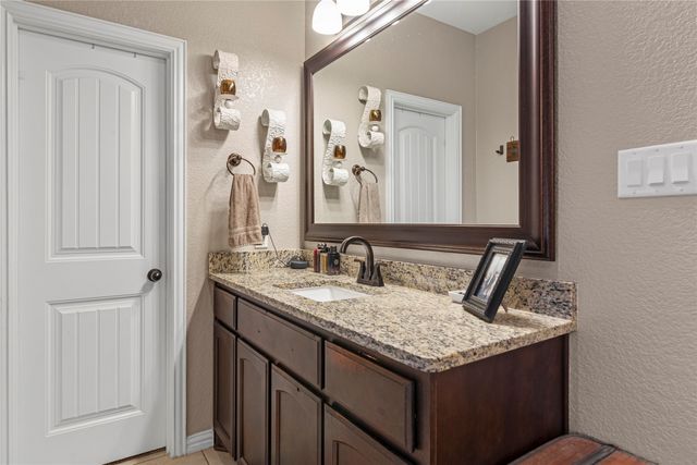 7934 Grassland Drive, Godley, TX 76044