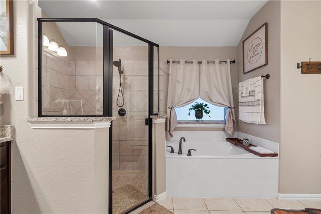 7934 Grassland Drive, Godley, TX 76044