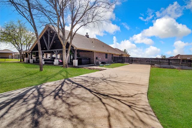 7934 Grassland Drive, Godley, TX 76044
