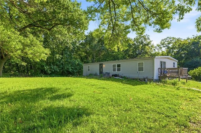 22207 S Excelsior Road, Harrisonville, MO 64701
