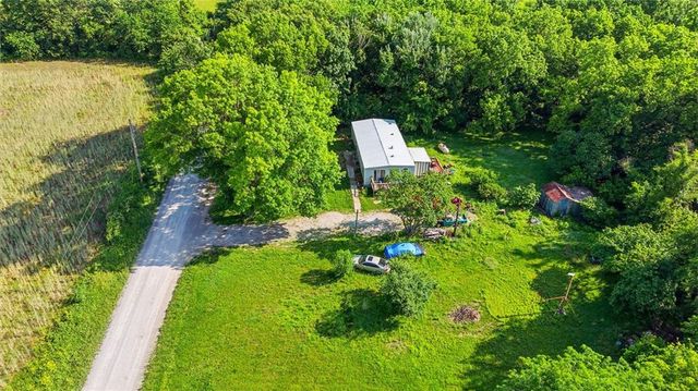 22207 S Excelsior Road, Harrisonville, MO 64701