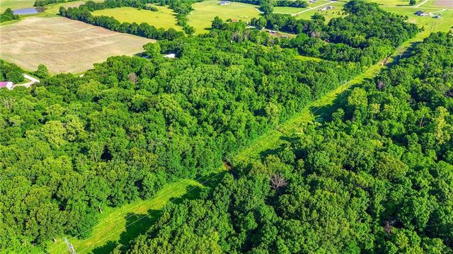22207 S Excelsior Road, Harrisonville, MO 64701