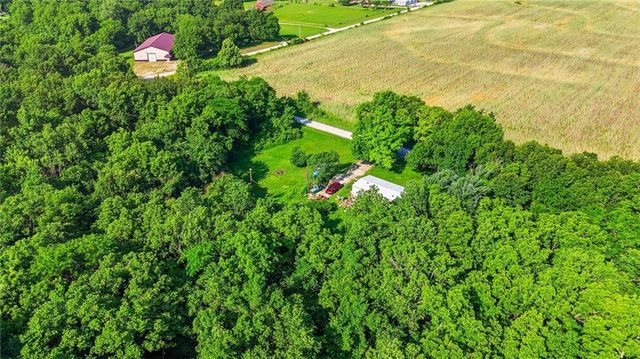 22207 S Excelsior Road, Harrisonville, MO 64701