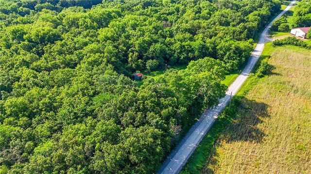 22207 S Excelsior Road, Harrisonville, MO 64701