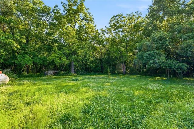 22207 S Excelsior Road, Harrisonville, MO 64701